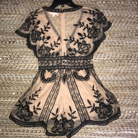 romper - Picture 2 of 3